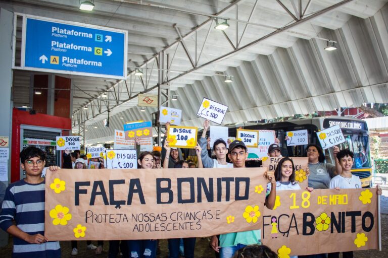 Read more about the article Círculo de Amigos do Patrulheiro presente no evento que chama atenção para violência contra criança e adolescente