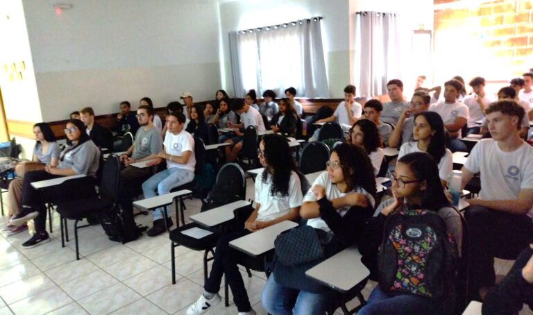 Read more about the article Jovens Patrulheiros do Programa Mundo do Trabalho terão palestra sobre educação financeira