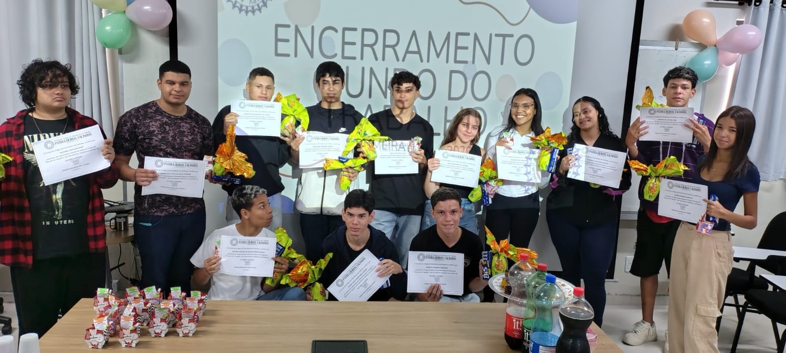 Read more about the article Cacau Show Valinhos Centro doa ovos de Páscoa usuários do Círculo de Amigos do Patrulheiro